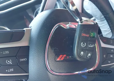 2015 Dodge Challenger R/T Plus z USA, uszkodzony, nr VIN 2C3CDZBT6FH719131